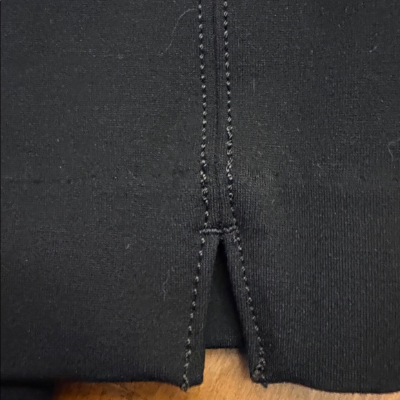 SPANX Pants, Black. Size Medium. 
Faux pockets
NWOT - Picture 12 of 13